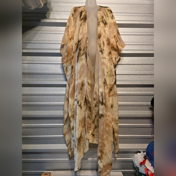Steve Madden Jackets & Blazers - Steve Madden Beige Tie-Dye Women's Cape